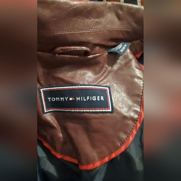 Tommy hilfigure leather jacket. - Picture 3 of 4